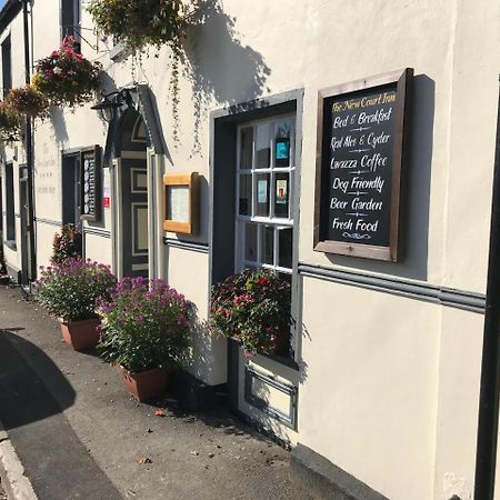 The New Court Inn Usk Esterno foto