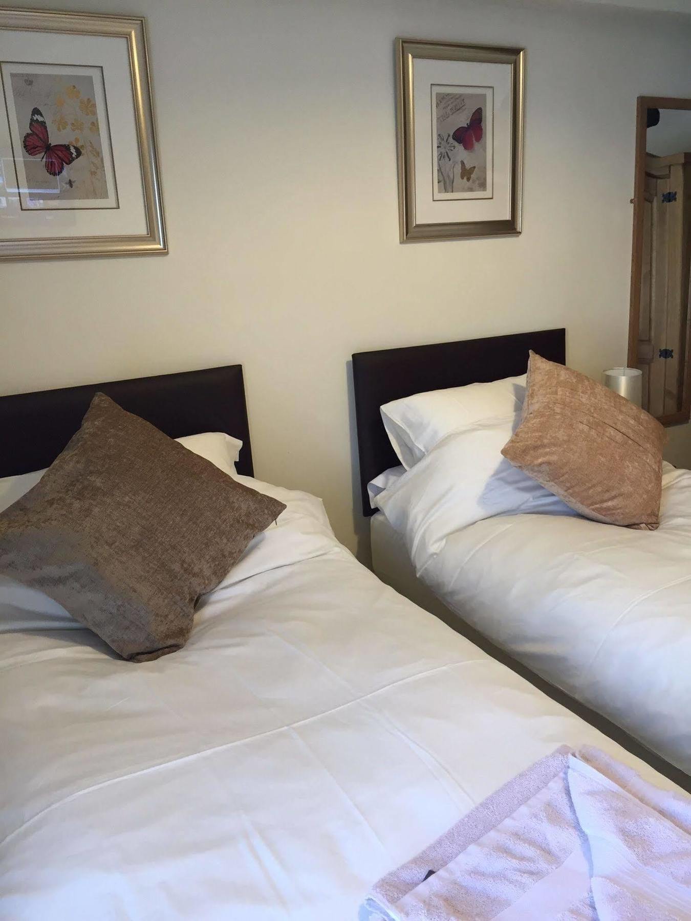 The New Court Inn Usk Esterno foto