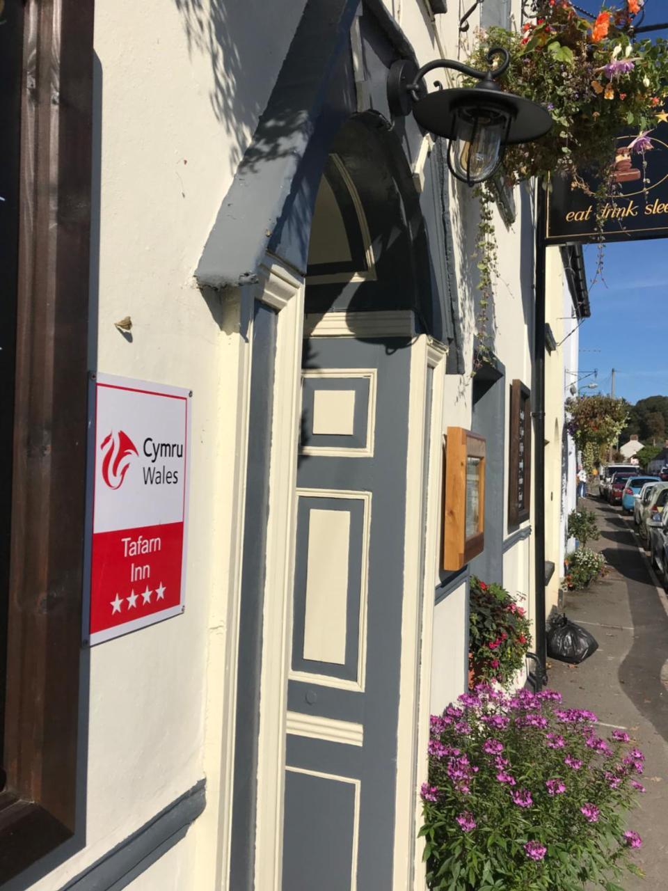 The New Court Inn Usk Esterno foto