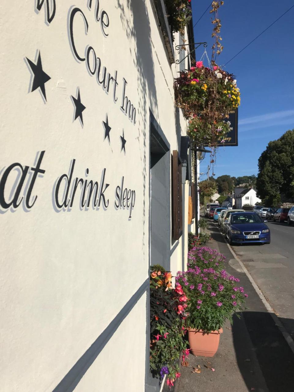 The New Court Inn Usk Esterno foto
